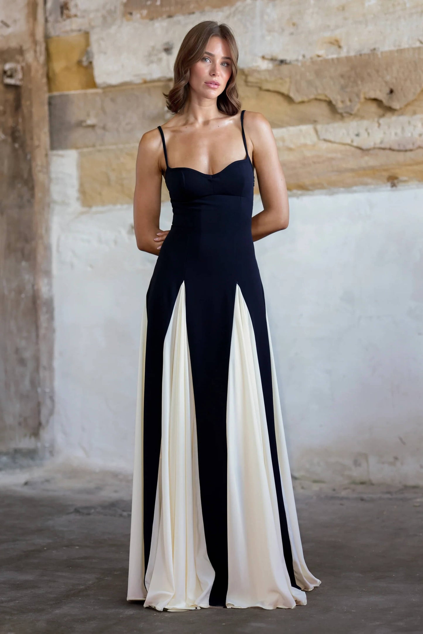 Prismira | Vestido Largo Plisado Elegante Sin Mangas