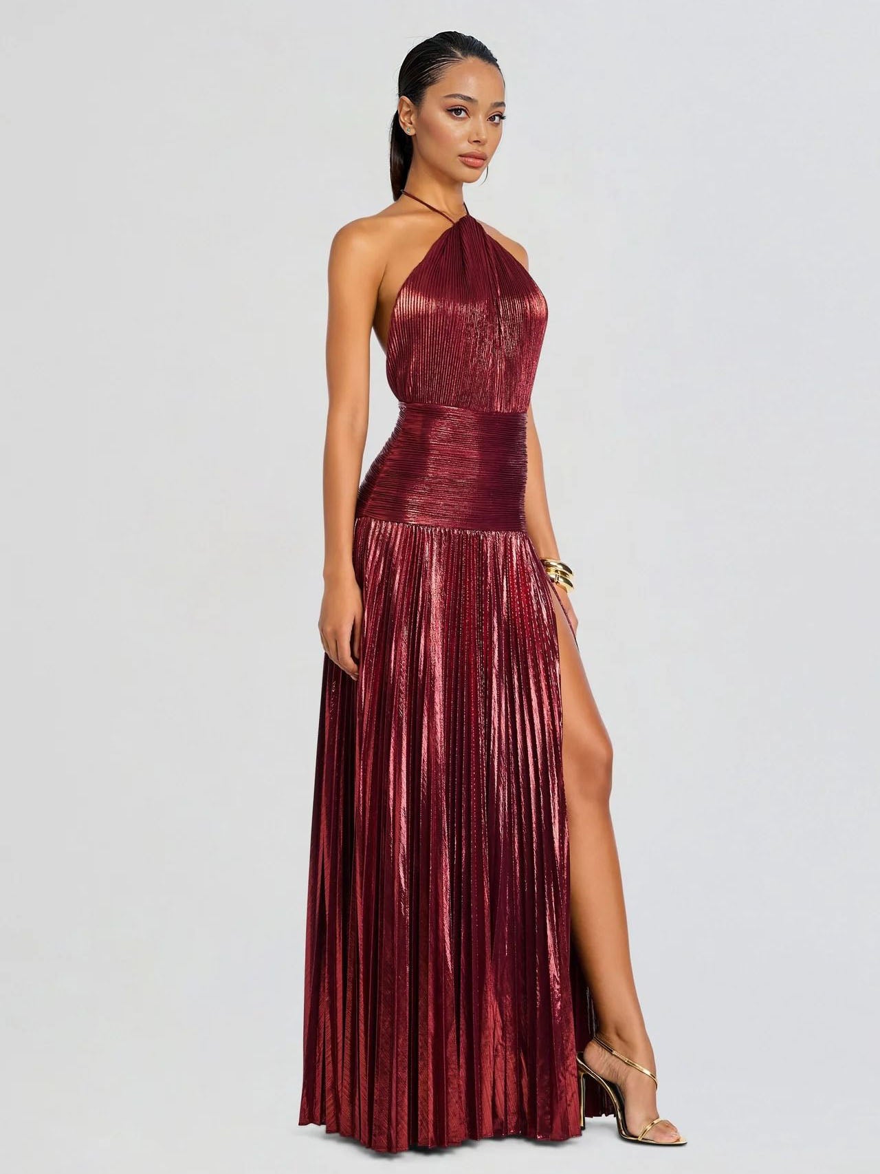 Metisa | Vestido Largo Plisado Metalizado Elegante Cuello Halter