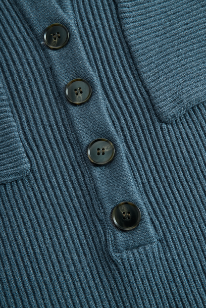 Ismara | Vestido Largo Ajustado de Punto con Capucha