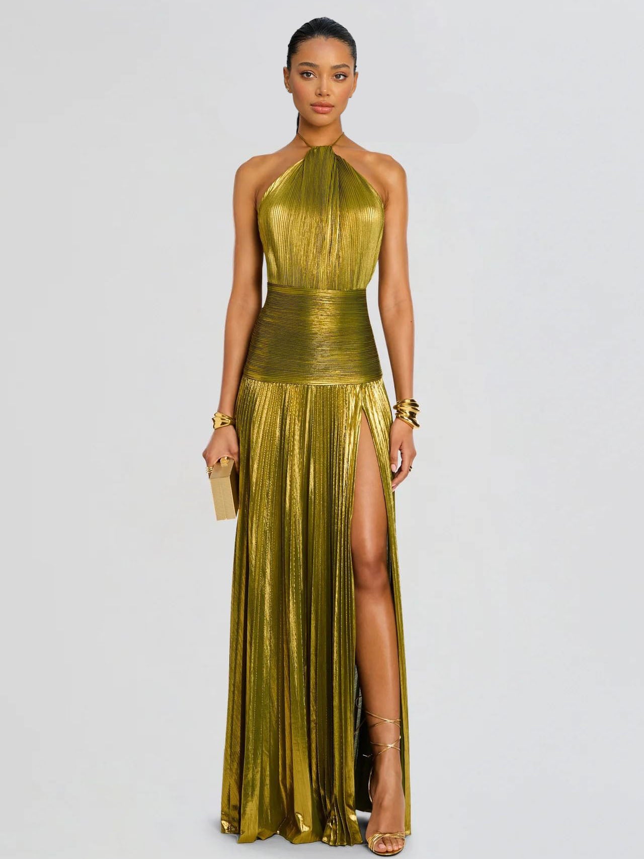 Metisa | Vestido Largo Plisado Metalizado Elegante Cuello Halter