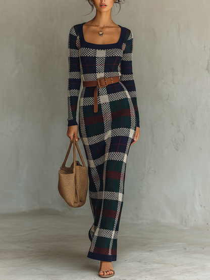 Ena | Vestido Largo de Punto a Cuadros con Cuello Cuadrado y Cinturón