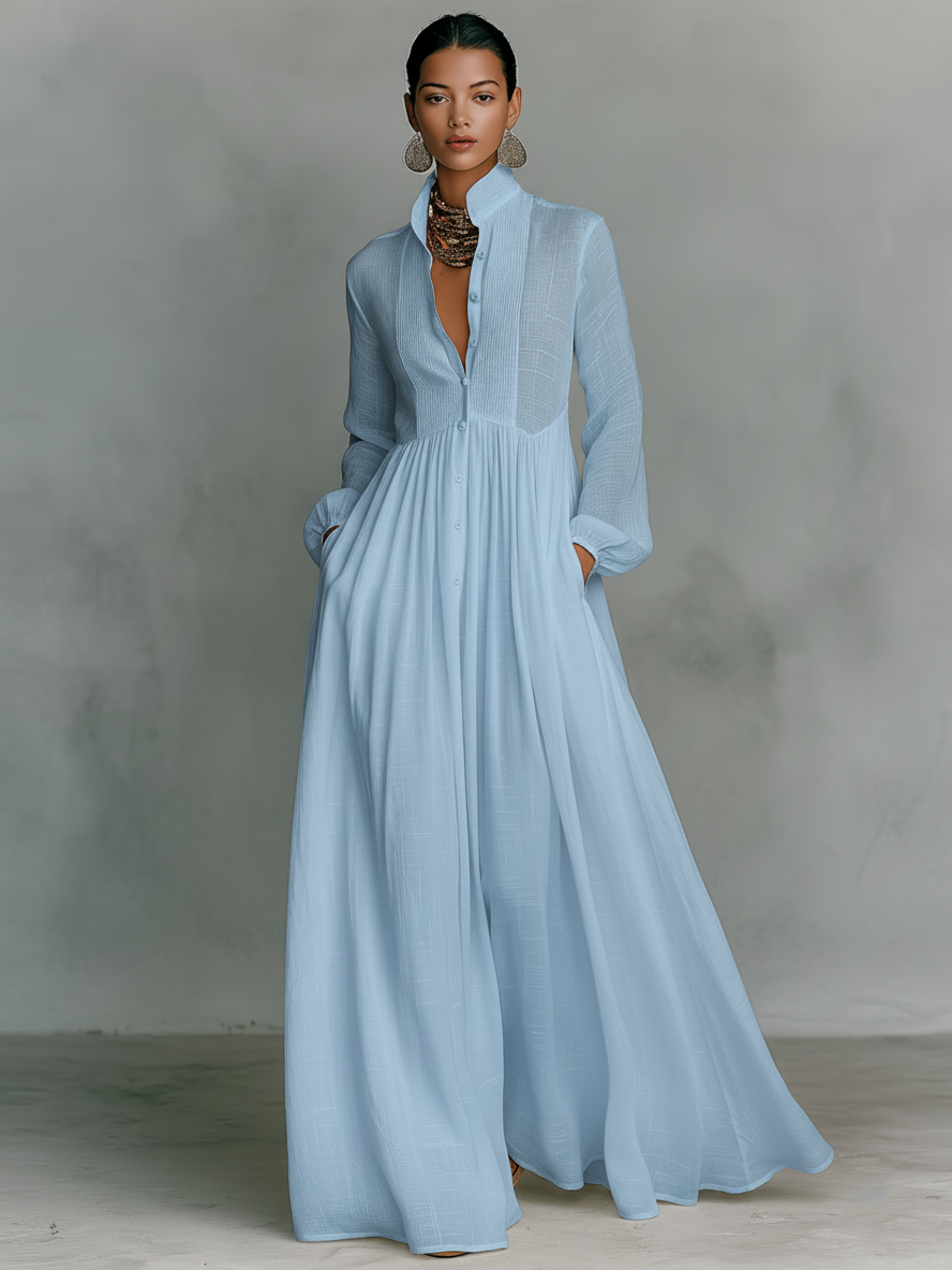 Celeste | Vestido Largo con Cuello Alto y Botonadura