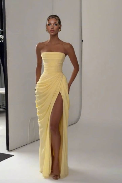 Edira | Vestido Largo Plisado Elegante con Abertura Sin Tirantes