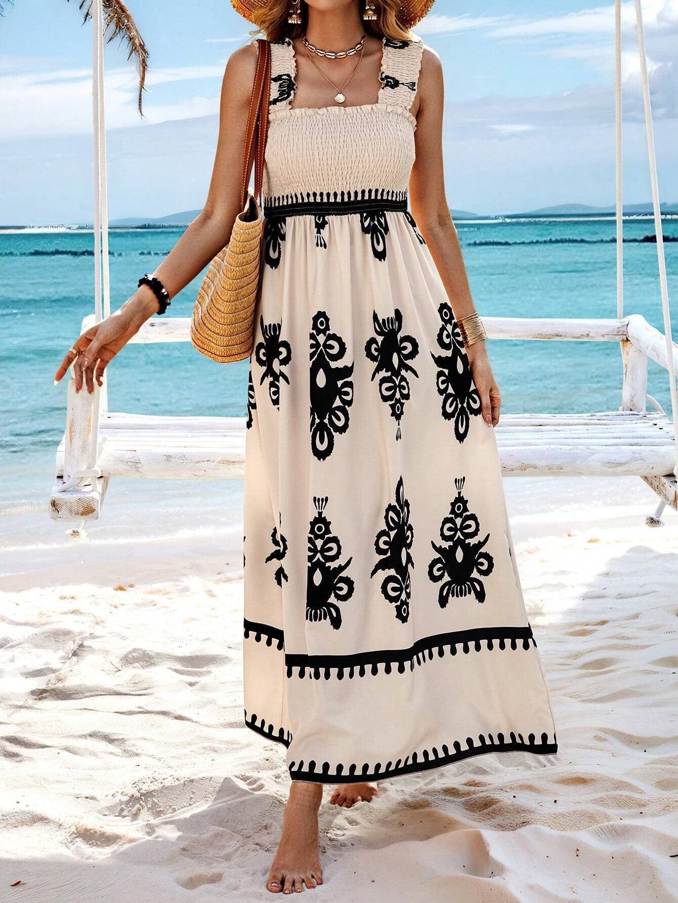 Averia | Vestido Largo Asimétrico Bordado