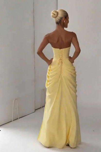 Edira | Vestido Largo Plisado Elegante con Abertura Sin Tirantes