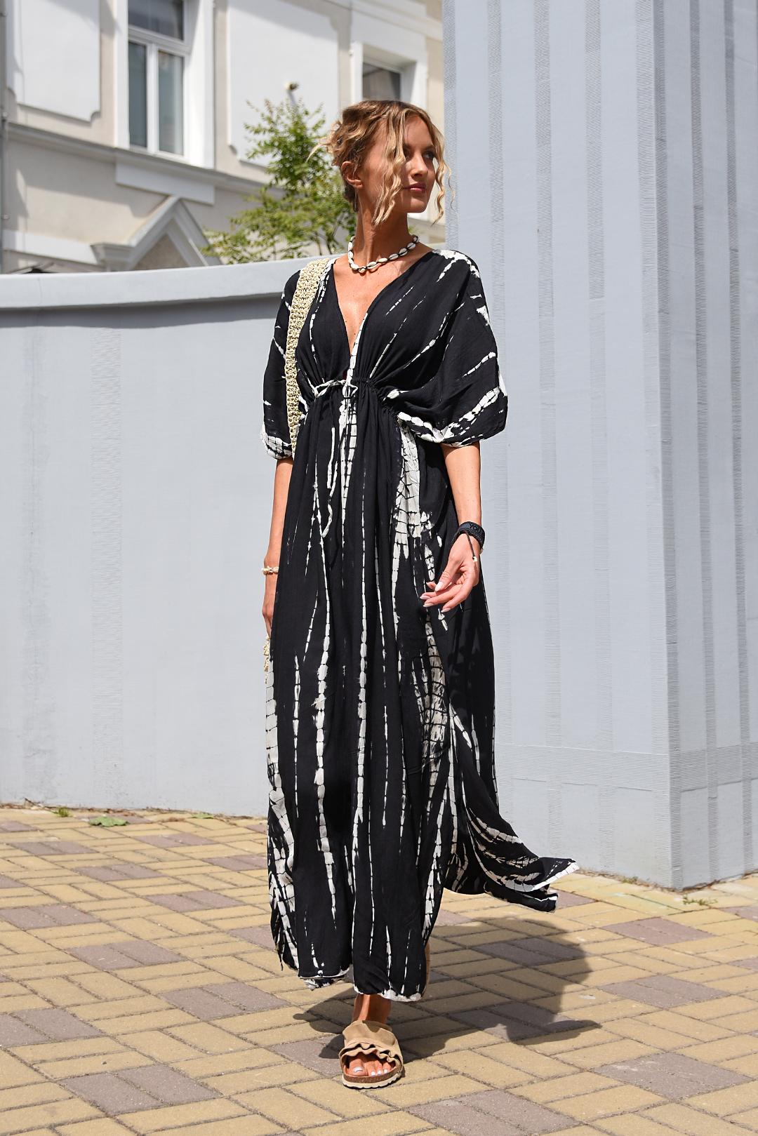 Zarelle | Vestido Largo Relieve Rayas
