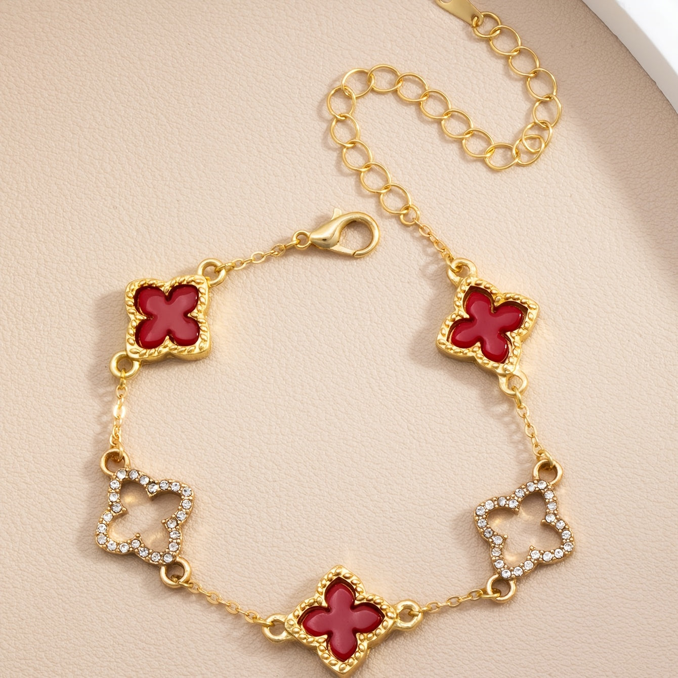 Aurelis | Pulsera de Trébol de la Fortuna con Acabado Dorado