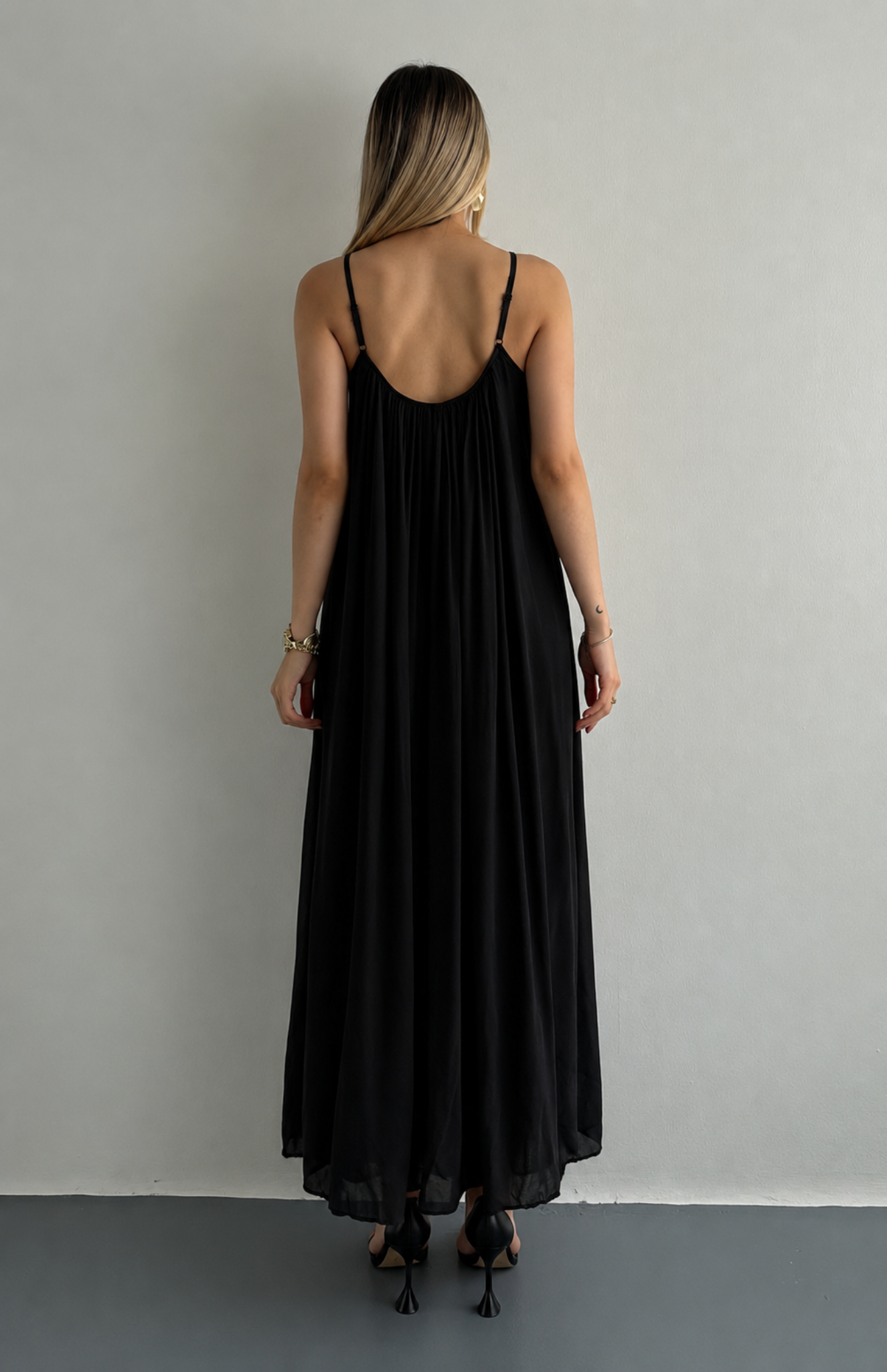 Virelia | Vestido Largo Fruncido Tirantes