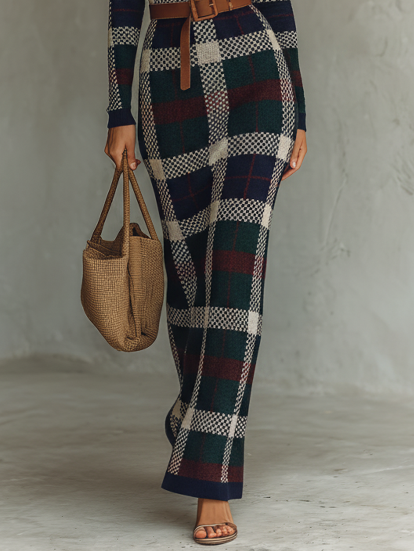 Ena | Vestido Largo de Punto a Cuadros con Cuello Cuadrado y Cinturón