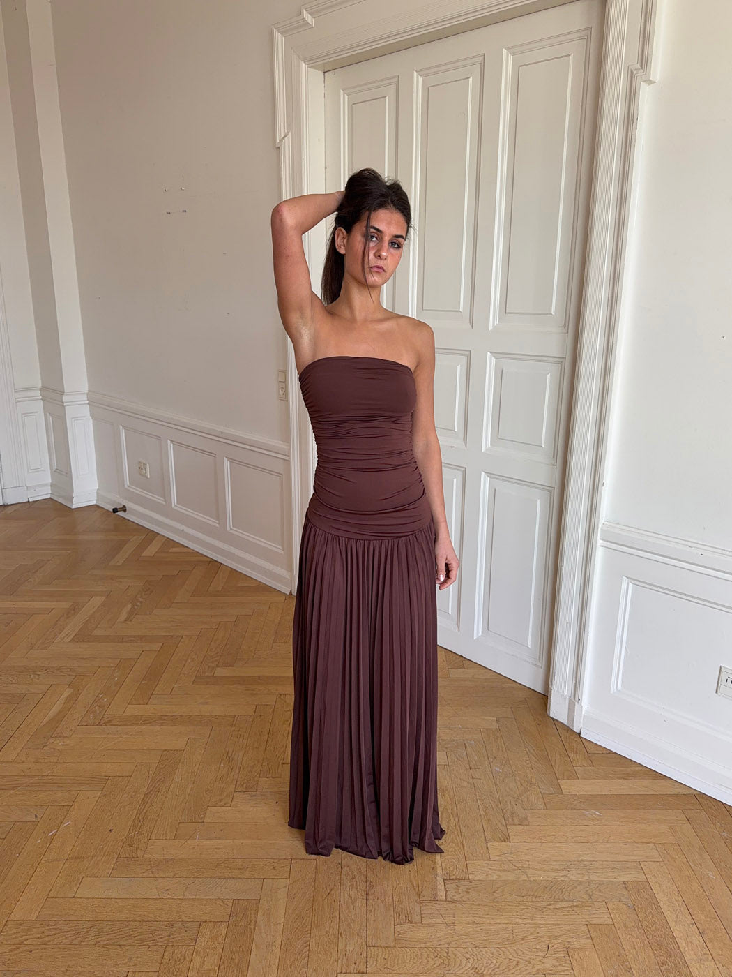 Selvara | Vestido Largo Minimal Palabra de Honor