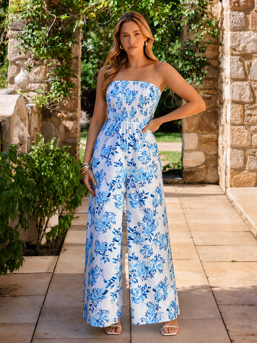 Novia |  Mono Bustier Floral Pernera Ancha