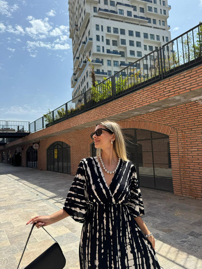Zarelle | Vestido Largo Relieve Rayas
